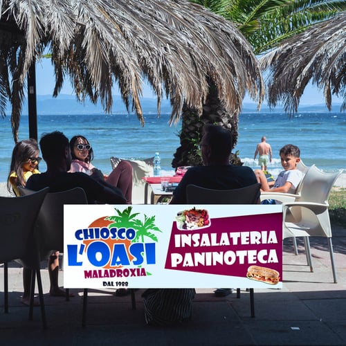 Chiosco l'Oasi a maladroxia Sant'Antioco. Frutta, piatti caldi e lettini in spiaggia. Con la Sant'Antioco card avrai il 10% di sconto con una spesa minima di 30€. A qualche metro dal mare